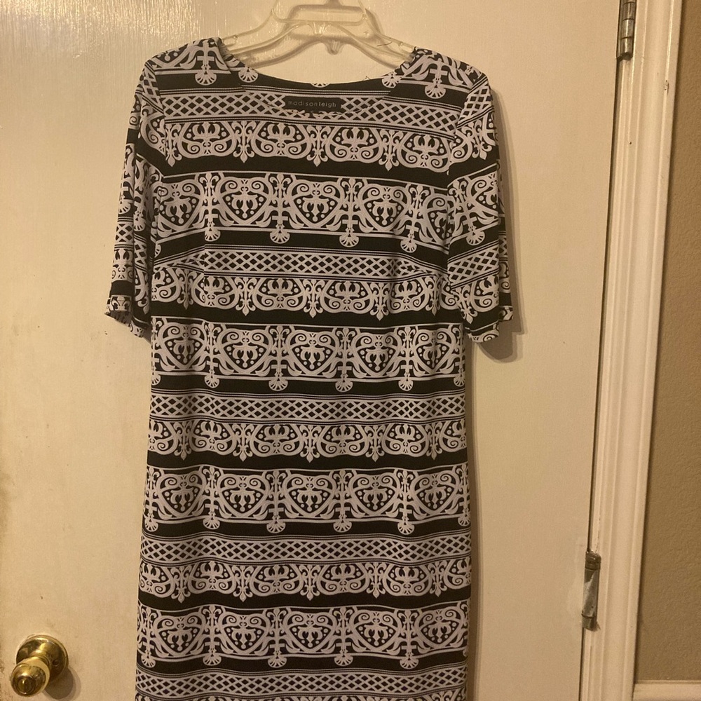 Madison Leigh Black and White Short Sleeve Dress Size 10